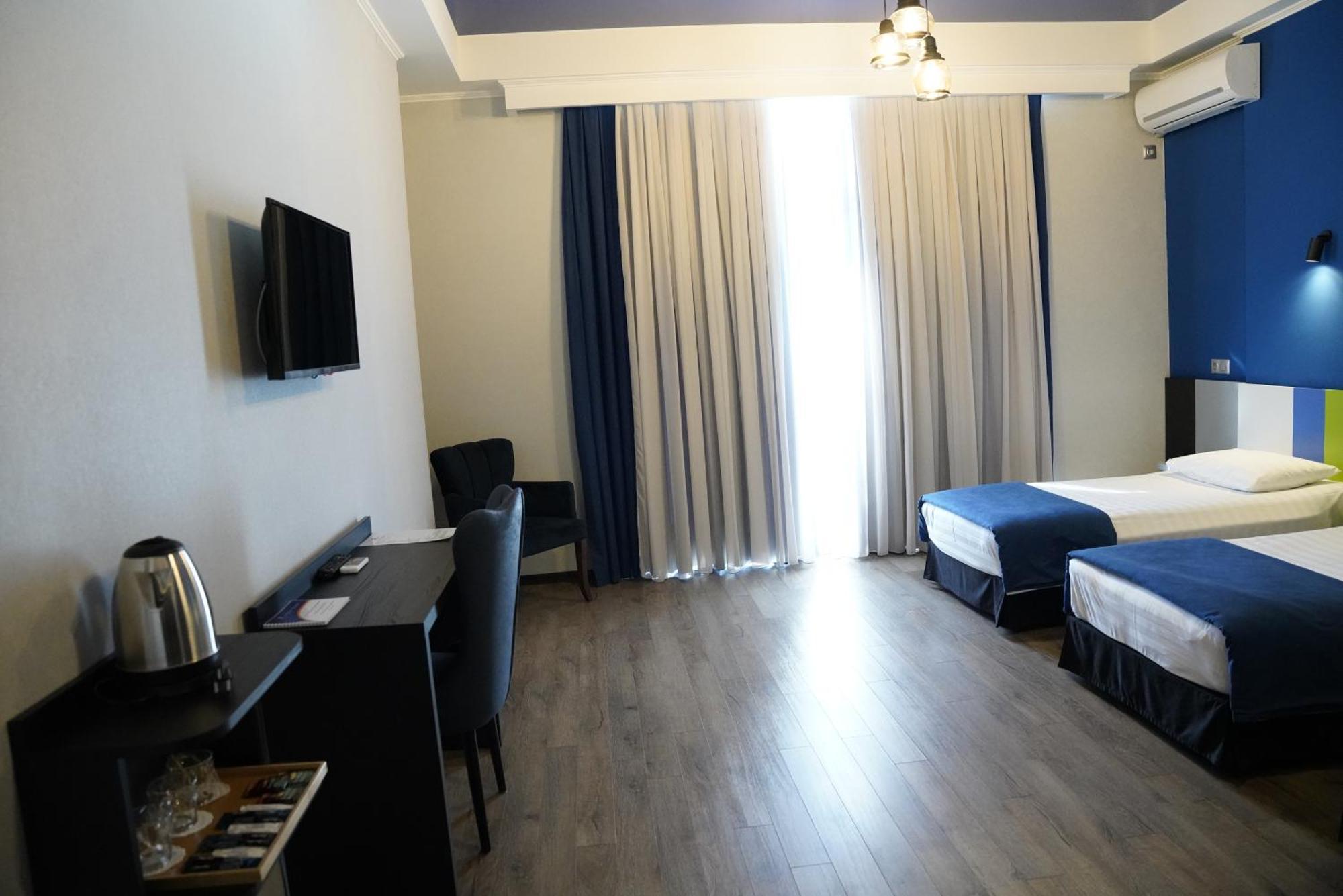 Hotel Panoramic 库塔伊西 外观 照片